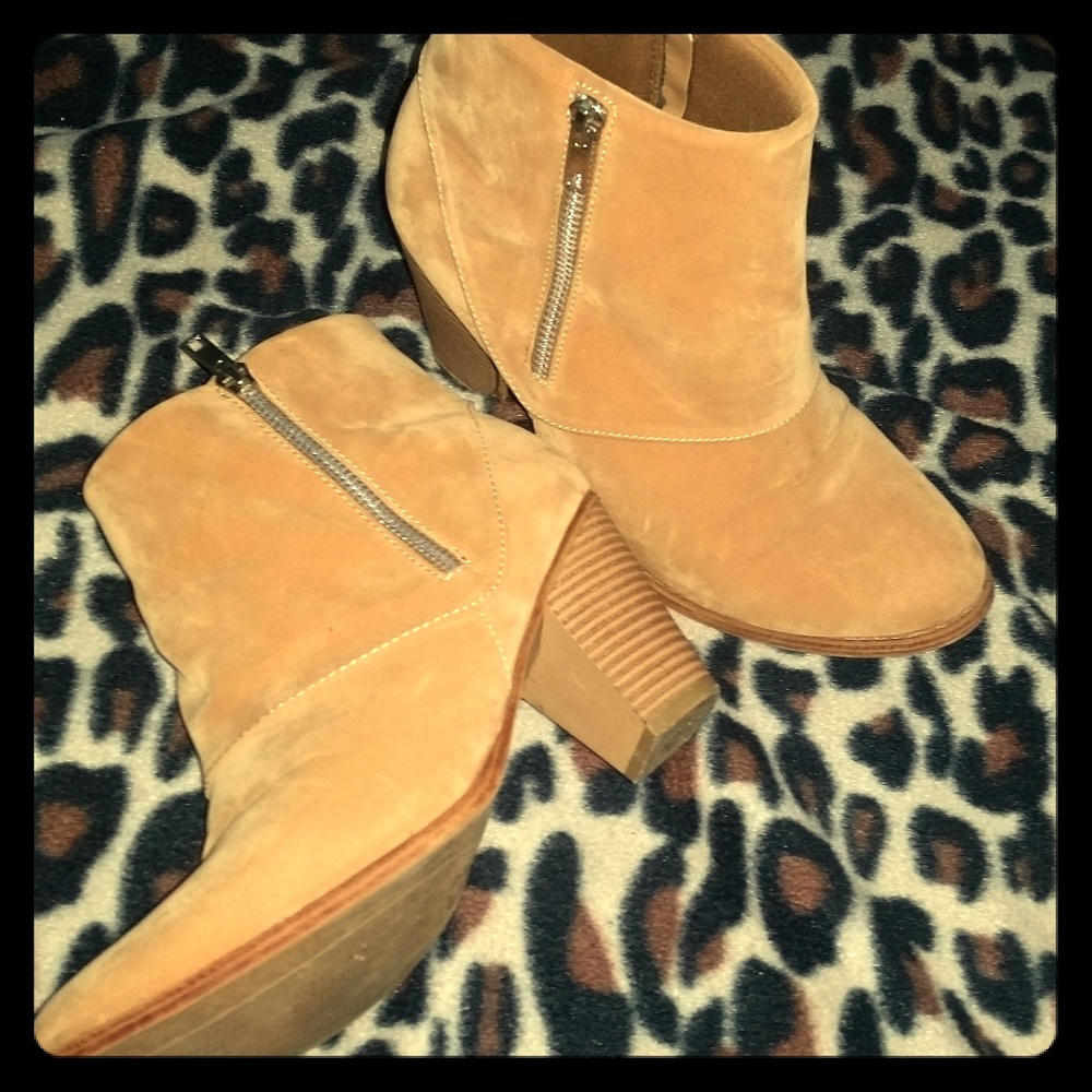 Women's boots